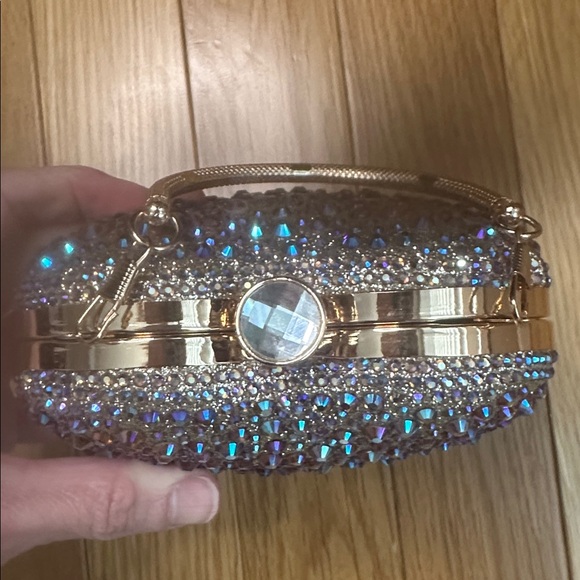 Ramla Iridescent Hand Made Heart Shaped Beaded Clutch/Shoulder Bag NEW